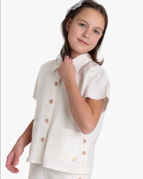 Girls' Off-White Linen-Blend Short Sleeve Shirt with Wood-Tone Buttons