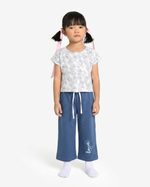 Girls 2-Piece Floral Top & Blue Pants Set 1
